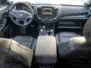 2019 Chevrolet Traverse LT z VIN 1GNEVHKW9KJ206395, wystawiony jako Copart lot #50384655 z przebiegiem 84 712 mil mil oraz Czysty tytuł • Clean title. Historia ofert i sprzedaży dostępna na DreamBid. Obrazek 8.