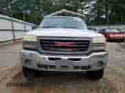 2006 GMC Sierra 1500 Work Truck z VIN 3GTEC14X86G215785, wystawiony jako Copart lot #66134414 z przebiegiem 146 011 mil mil oraz Szkoda całkowita • Salvage title. Historia ofert i sprzedaży dostępna na DreamBid. Obrazek 5.