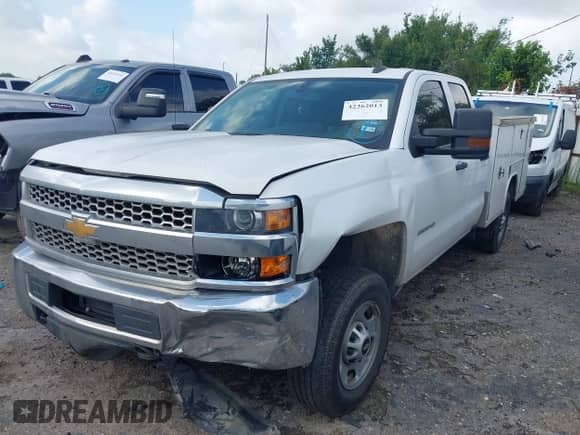 2019 Chevrolet Silverado 2500HD Work Truck z VIN 2GB2CREG1K1221564, wystawiony jako IAAI lot #42362013 z przebiegiem 126 897 mil mil oraz . Historia ofert i sprzedaży dostępna na DreamBid. Obrazek 16.