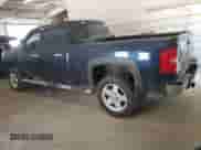 2011 Chevrolet Silverado 2500HD LTZ z VIN 1GC1KYC89BF140398, wystawiony jako Copart lot #62072845 z przebiegiem 205 918 mil mil oraz Szkoda całkowita • Salvage title. Historia ofert i sprzedaży dostępna na DreamBid. Obrazek 2.