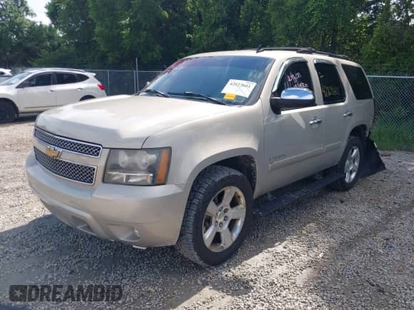 2007 Chevrolet Tahoe LT с VIN 1GNFK13017R328353, выставлен на аукционе IAAI как лот 42823681 с пробегом 217 951 миль миль и . История ставок и продаж доступна на DreamBid. Изображение 2.