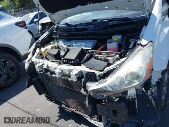 2016 Toyota Prius Two z VIN JTDZN3EU6GJ046314, wystawiony jako IAAI lot #42503611 z przebiegiem Nie podano mil oraz . Historia ofert i sprzedaży dostępna na DreamBid. Obrazek 6.