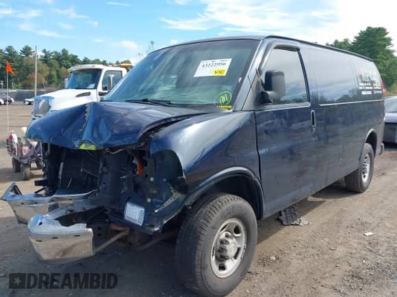 2007 Chevrolet Express Cargo z VIN 1GCGG25V071217238, wystawiony jako IAAI lot #43222956 z przebiegiem 286 385 mil mil oraz . Historia ofert i sprzedaży dostępna na DreamBid. Obrazek 2.