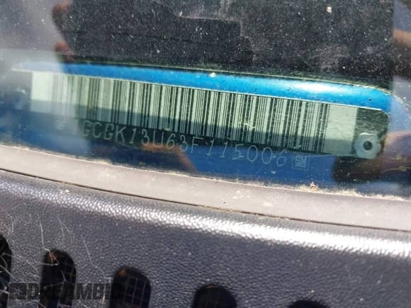 2003 Chevrolet Silverado 1500HD LS z VIN 1GCGK13U63F115006, wystawiony jako IAAI lot #42912221 z przebiegiem 197 272 mil mil oraz . Historia ofert i sprzedaży dostępna na DreamBid. Obrazek 9.