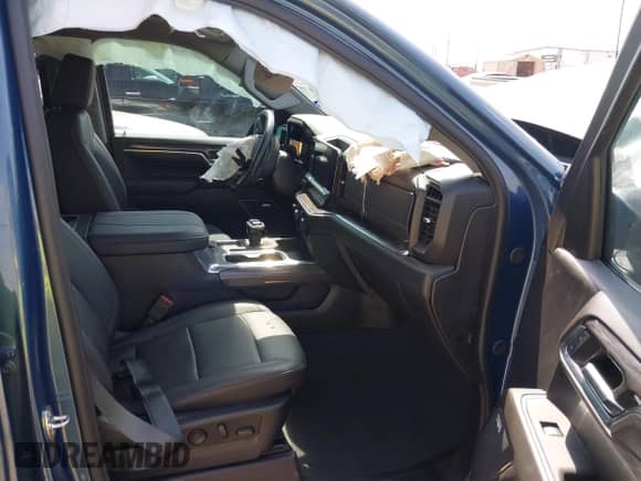 2024 Chevrolet Silverado 1500 LTZ with VIN 1GCUDGED8RZ395077, listed as a IAAI auction lot 42104943 with 17,012 mi miles and . Bid and sale history available at DreamBid. Image 5.