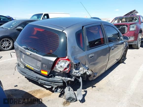 2008 Chevrolet Aveo LS с VIN KL1TD66648B167968, выставлен на аукционе IAAI как лот 42896010 с пробегом 213 651 миль миль и . История ставок и продаж доступна на DreamBid. Изображение 4.