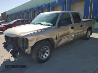 2005 GMC Sierra 1500 SLT with VIN 2GTEC13T251131726, listed as a Copart auction lot 52334705 with 109,319 mi miles and Salvage title. Bid and sale history available at DreamBid. Image 1.