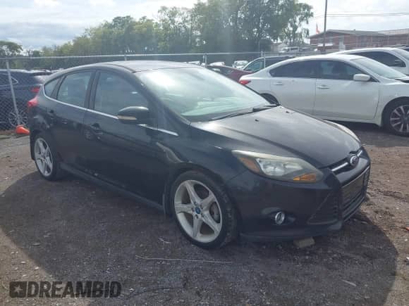 2012 Ford Focus Titanium с VIN 1FAHP3N29CL149221, выставлен на аукционе IAAI как лот 43300152 с пробегом 185 943 миль миль и . История ставок и продаж доступна на DreamBid. Изображение 1.