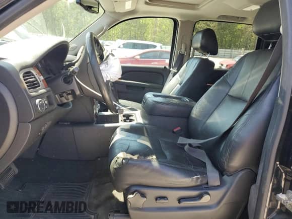 2013 Chevrolet Avalanche LT с VIN 3GNMCFE01DG177802, выставлен на аукционе Copart как лот 52987555 с пробегом 231 777 миль миль и Списание • Salvage title. История ставок и продаж доступна на DreamBid. Изображение 7.