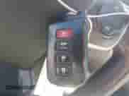 2013 Toyota Camry LE z VIN 4T1BD1FK2DU093299, wystawiony jako IAAI lot #43405541 z przebiegiem 151 153 mil mil oraz . Historia ofert i sprzedaży dostępna na DreamBid. Obrazek 11.