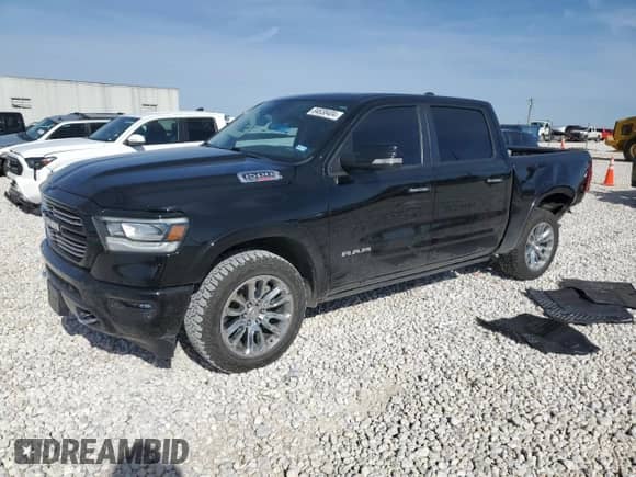 2022 Ram 1500 Laramie z VIN 1C6RREJM3NN253326, wystawiony jako Copart lot #84638404 z przebiegiem 64 757 mil mil oraz Szkoda całkowita • Salvage title. Historia ofert i sprzedaży dostępna na DreamBid. Obrazek 1.