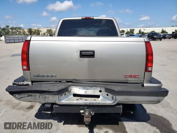 1998 GMC Sierra 1500 с VIN 2GTEC19R1W1554228, выставлен на аукционе Copart как лот 56759805 с пробегом 147 713 миль миль и Списание • Salvage title. История ставок и продаж доступна на DreamBid. Изображение 6.