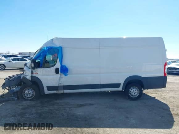 2018 Ram ProMaster Cargo с VIN 3C6URVJG2JE102819, выставлен на аукционе IAAI как лот 41633724 с пробегом Не указан миль и . История ставок и продаж доступна на DreamBid. Изображение 14.