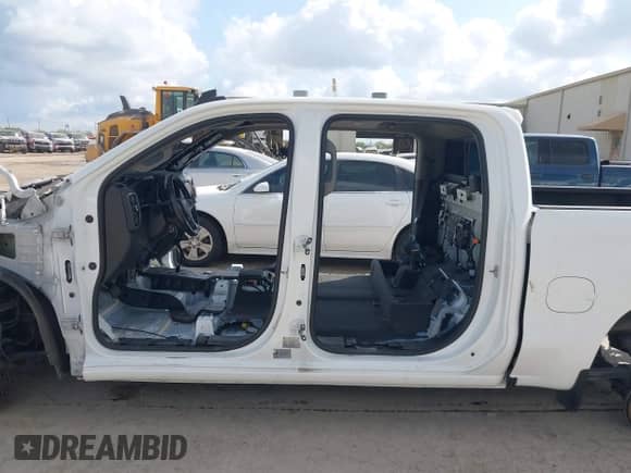 2021 Chevrolet Silverado 1500 LT Trail Boss с VIN 3GCPYFED9MG318383, выставлен на аукционе IAAI как лот 43073372 с пробегом Не указан миль и . История ставок и продаж доступна на DreamBid. Изображение 14.