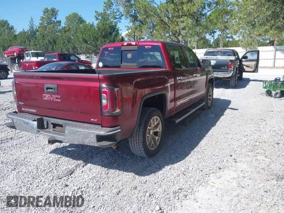 2017 GMC Sierra 1500 SLT with VIN 3GTU2NEC8HG264456, listed as a IAAI auction lot 43119425 with 172,963 mi miles and . Bid and sale history available at DreamBid. Image 4.