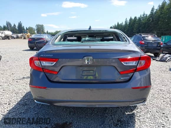 2018 Honda Accord EX z VIN 1HGCV3F45JA000731, wystawiony jako IAAI lot #42532593 z przebiegiem Nie podano mil oraz . Historia ofert i sprzedaży dostępna na DreamBid. Obrazek 17.