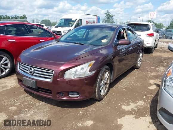 2014 Nissan Maxima SV с VIN 1N4AA5APXEC465391, выставлен на аукционе IAAI как лот 42560904 с пробегом 146 887 миль миль и . История ставок и продаж доступна на DreamBid. Изображение 2.