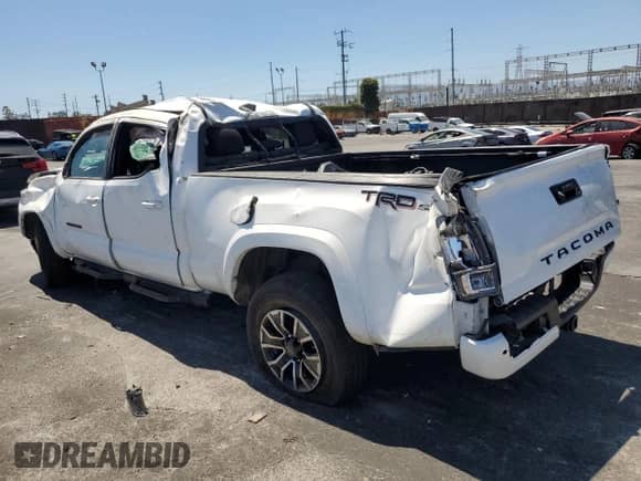 2020 Toyota Tacoma SR5 с VIN 3TMBZ5DN2LM026277, выставлен на аукционе Copart как лот 69490725 с пробегом 52 492 миль миль и Списание • Salvage title. История ставок и продаж доступна на DreamBid. Изображение 2.