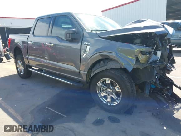 2023 Ford F-150 XL z VIN 1FTEW1EP1PKF55327, wystawiony jako IAAI lot #43167599 z przebiegiem 22 921 mil mil oraz . Historia ofert i sprzedaży dostępna na DreamBid. Obrazek 1.