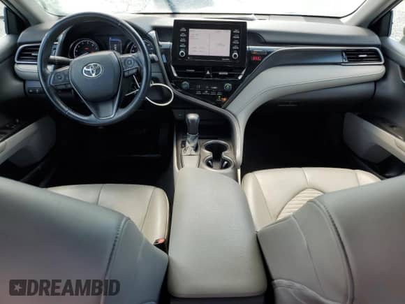 2021 Toyota Camry SE Nightshade z VIN 4T1G11AK5MU415651, wystawiony jako Copart lot #80165355 z przebiegiem 85 606 mil mil oraz Szkoda całkowita • Salvage title. Historia ofert i sprzedaży dostępna na DreamBid. Obrazek 8.