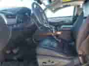2019 Chevrolet Suburban Premier с VIN 1GNSKJKJ2KR127126, выставлен на аукционе Copart как лот 89132285 с пробегом 153 878 миль миль и Чистый • Clean title. История ставок и продаж доступна на DreamBid. Изображение 7.