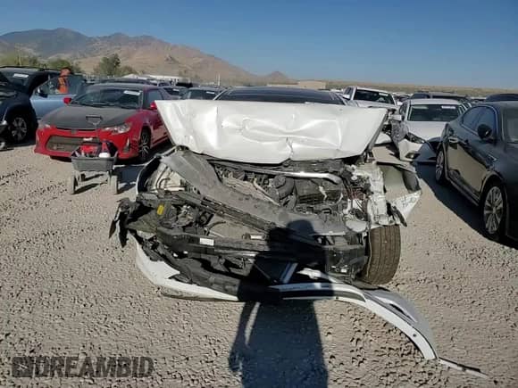 2015 Hyundai Sonata Limited с VIN 5NPE34AF8FH038000, выставлен на аукционе Copart как лот 68175015 с пробегом Не указан миль и Списание • Salvage title. История ставок и продаж доступна на DreamBid. Изображение 13.