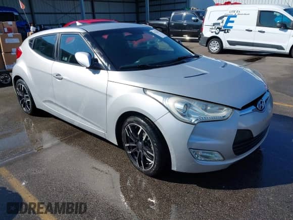 2014 Hyundai Veloster с VIN KMHTC6AD8EU203741, выставлен на аукционе IAAI как лот 43224931 с пробегом 140 484 миль миль и . История ставок и продаж доступна на DreamBid. Изображение 1.