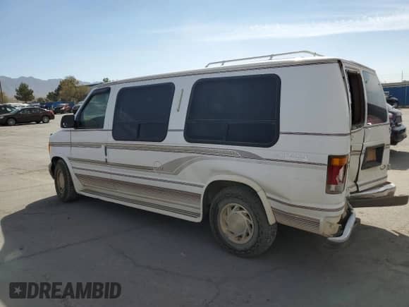 1994 Ford Econoline Cargo with VIN 1FDEE14HXRHB26972, listed as a Copart auction lot 78247284 with 155,558 mi miles and Salvage title. Bid and sale history available at DreamBid. Image 2.