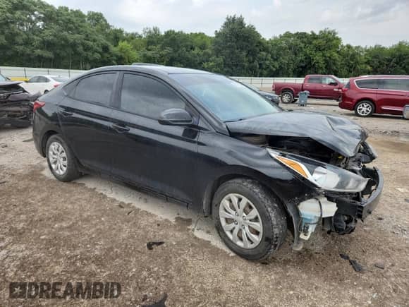 2019 Hyundai Accent SE z VIN 3KPC24A32KE052182, wystawiony jako Copart lot #64845305 z przebiegiem 101 084 mil mil oraz Szkoda całkowita • Salvage title. Historia ofert i sprzedaży dostępna na DreamBid. Obrazek 4.