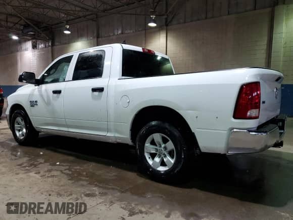 2023 Ram 1500 SLT z VIN 1C6RR6LG7PS564873, wystawiony jako Copart lot #42138175 z przebiegiem 33 847 mil mil oraz Nie do naprawy • Non repairable. Historia ofert i sprzedaży dostępna na DreamBid. Obrazek 2.