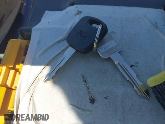 2002 Ford F-150 XLT с VIN 1FTRW07L92KD91100, выставлен на аукционе IAAI как лот 42858536 с пробегом 125 458 миль миль и . История ставок и продаж доступна на DreamBid. Изображение 11.