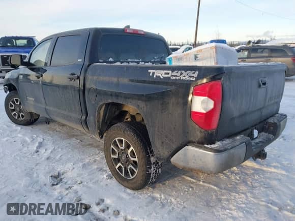 2021 Toyota Tundra SR5 with VIN 5TFDY5F16MX018619, listed as a IAAI auction lot 40810519 with Not provided miles and . Bid and sale history available at DreamBid. Image 3.