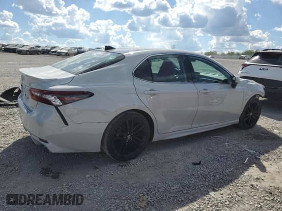 2024 Toyota Camry XSE с VIN 4T1K61AK5RU251451, выставлен на аукционе Copart как лот 84945015 с пробегом 35 450 миль миль и Списание • Salvage title. История ставок и продаж доступна на DreamBid. Изображение 3.