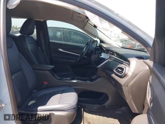 2022 Chevrolet Bolt EUV LT with VIN 1G1FY6S05N4116337, listed as a IAAI auction lot 42079000 with 26,712 mi miles and . Bid and sale history available at DreamBid. Image 5.
