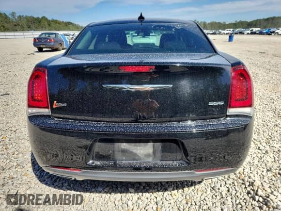2018 Chrysler 300 Touring with VIN 2C3CCAAG7JH283424, listed as a Copart auction lot 84813395 with 169,309 mi miles and Salvage title. Bid and sale history available at DreamBid. Image 6.