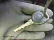 2012 GMC Sierra 1500 SLE z VIN 1GTR1VE0XCZ340184, wystawiony jako IAAI lot #42595938 z przebiegiem 209 292 mil mil oraz . Historia ofert i sprzedaży dostępna na DreamBid. Obrazek 11.