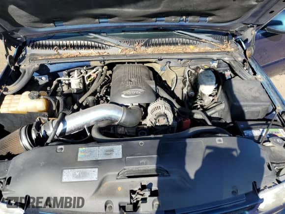 2005 Chevrolet Suburban Z71 z VIN 3GNFK16Z55G162944, wystawiony jako Copart lot #86774425 z przebiegiem 181 009 mil mil oraz Szkoda całkowita • Salvage title. Historia ofert i sprzedaży dostępna na DreamBid. Obrazek 12.