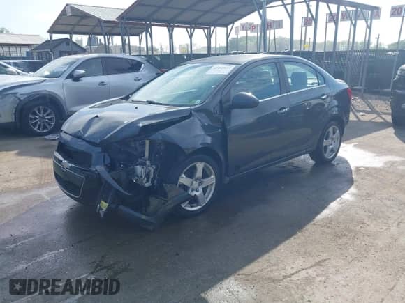 2016 Chevrolet Sonic LTZ с VIN 1G1JE5SB9G4133949, выставлен на аукционе IAAI как лот 42162127 с пробегом 153 782 миль миль и . История ставок и продаж доступна на DreamBid. Изображение 2.