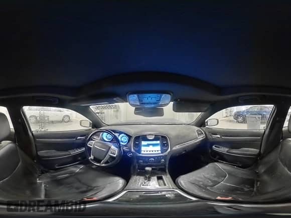 2013 Chrysler 300 C с VIN 2C3CCAET1DH711645, выставлен на аукционе Copart как лот 52899625 с пробегом 122 063 миль миль и На запчасти • Non repairable. История ставок и продаж доступна на DreamBid. Изображение 13.