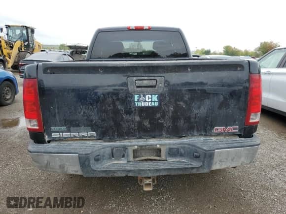 2011 GMC Sierra 1500 SL с VIN 1GTR2UEA4BZ186697, выставлен на аукционе Copart как лот 81321305 с пробегом 309 324 миль миль и Списание • Salvage title. История ставок и продаж доступна на DreamBid. Изображение 6.