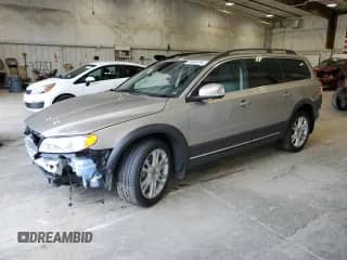 2016 Volvo XC70 T5 Premier z VIN YV4612NK5G1270016, wystawiony jako Copart lot #63453795 z przebiegiem 32 113 mil mil oraz Nie do naprawy • Non repairable. Historia ofert i sprzedaży dostępna na DreamBid. Obrazek 1.