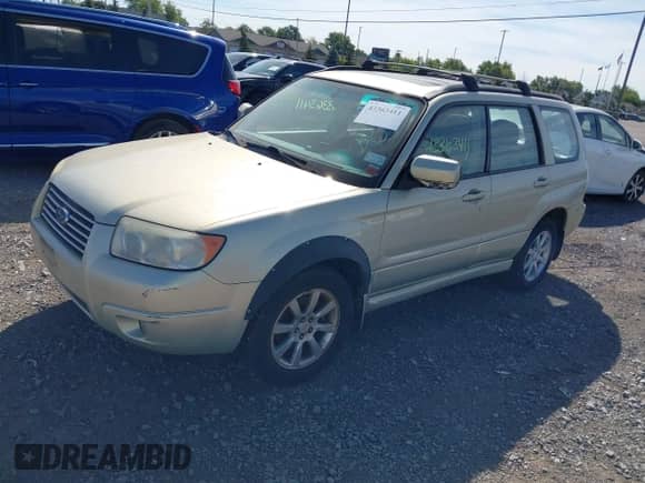 2007 Subaru Forester X with VIN JF1SG65697H741642, listed as a IAAI auction lot 43363411 with 94,122 mi miles and . Bid and sale history available at DreamBid. Image 2.