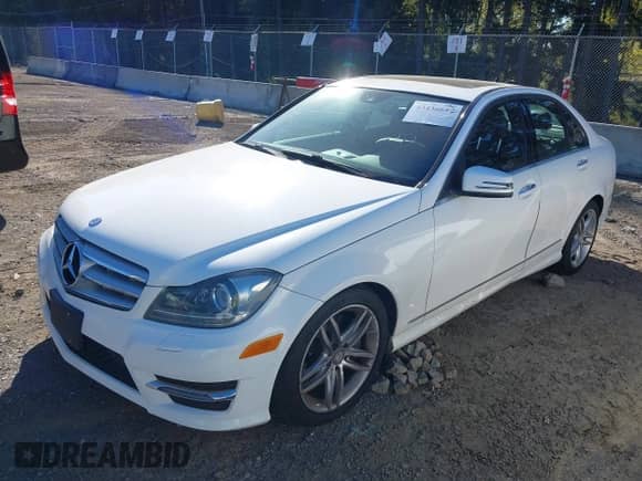 2013 Mercedes-Benz C 300 Sport with VIN WDDGF8AB3DR283934, listed as a IAAI auction lot 43436650 with 125,221 mi miles and . Bid and sale history available at DreamBid. Image 17.