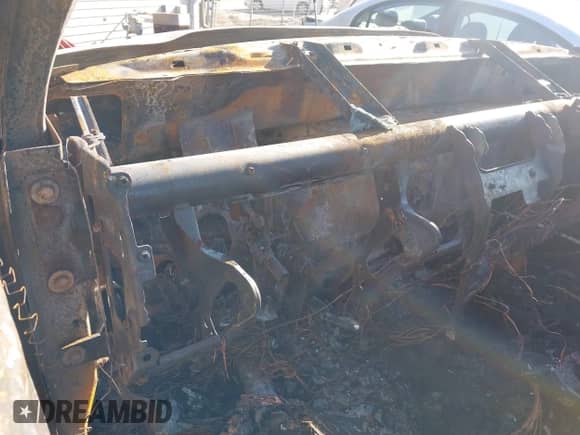 2003 Dodge 2500 ST с VIN 3D7KU28D53G836912, выставлен на аукционе IAAI как лот 41963302 с пробегом Не указан миль и . История ставок и продаж доступна на DreamBid. Изображение 7.