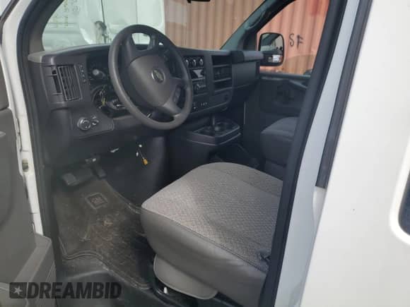 2013 Chevrolet Express Passenger LT z VIN 1GAZG1FG6D1158008, wystawiony jako Copart lot #54505715 z przebiegiem Nie podano mil oraz Szkoda całkowita • Salvage title. Historia ofert i sprzedaży dostępna na DreamBid. Obrazek 7.