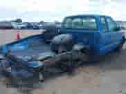 1995 Chevrolet S-10 LS с VIN 1GCCS19Z9S8262487, выставлен на аукционе IAAI как лот 42671024 с пробегом 227 670 миль миль и . История ставок и продаж доступна на DreamBid. Изображение 6.