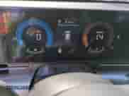 2024 Hyundai Kona SEL z VIN KM8HB3AB3RU129446, wystawiony jako Copart lot #76357584 z przebiegiem 8 537 mil mil oraz Nie do naprawy • Non repairable. Historia ofert i sprzedaży dostępna na DreamBid. Obrazek 9.