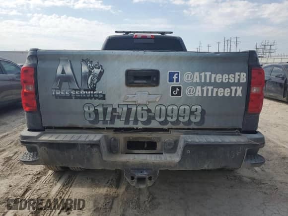 2017 Chevrolet Silverado 3500HD High Country с VIN 1GC4K1EY8HF204294, выставлен на аукционе Copart как лот 75505494 с пробегом 181 226 миль миль и Списание • Salvage title. История ставок и продаж доступна на DreamBid. Изображение 6.