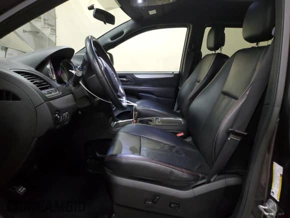 2015 Dodge Grand Caravan R/T с VIN 2C4RDGEG0FR555555, выставлен на аукционе Copart как лот 69172555 с пробегом 125 836 миль миль и Чистый • Clean title. История ставок и продаж доступна на DreamBid. Изображение 7.