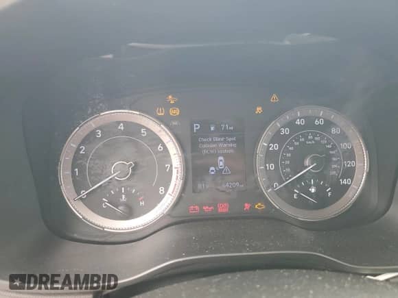 2022 Hyundai Venue SEL с VIN KMHRC8A30NU164205, выставлен на аукционе Copart как лот 68294625 с пробегом 64 209 миль миль и Списание • Salvage title. История ставок и продаж доступна на DreamBid. Изображение 9.